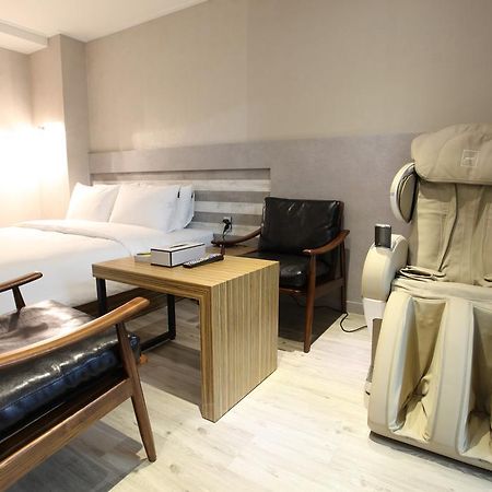 C&B Hotel Ансан Экстерьер фото